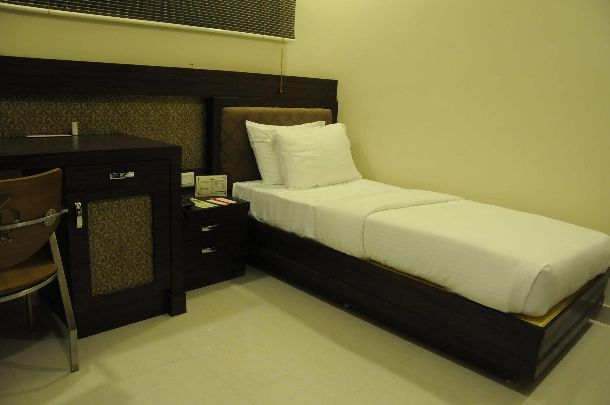 Harsha Residency Bed and Breakfast Tirupati Eksteriør billede